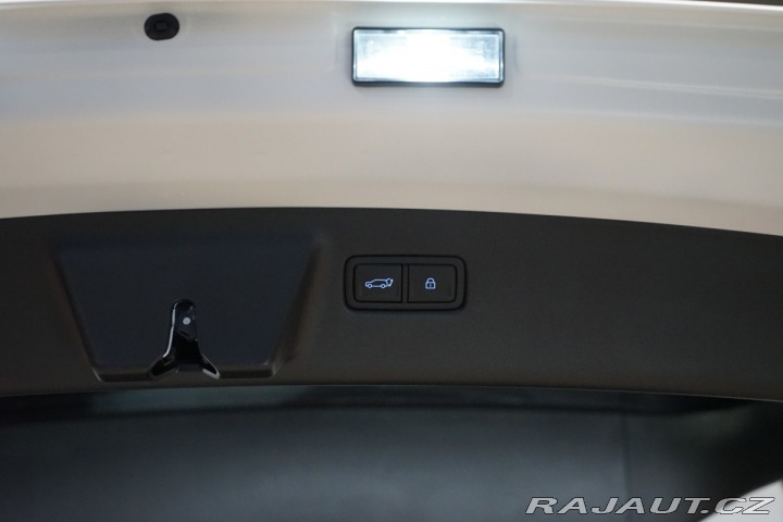 Hyundai Santa Fe 1.6*TGDI*HEV*4X4*360*PANO 2025