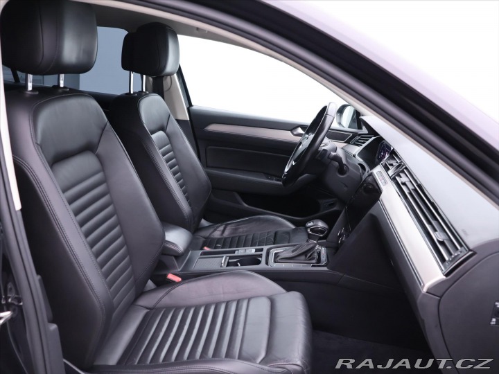 Volkswagen Passat 2,0 TDI 176kW DSG 4M High 2015