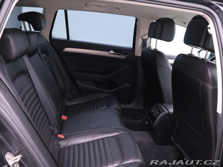 Volkswagen Passat 2,0 TDI 176kW DSG 4M High 2015