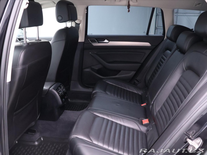 Volkswagen Passat 2,0 TDI 176kW DSG 4M High 2015