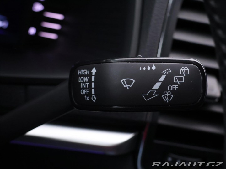 Škoda Karoq 2,0 TDI DSG Tour Virtual 2022