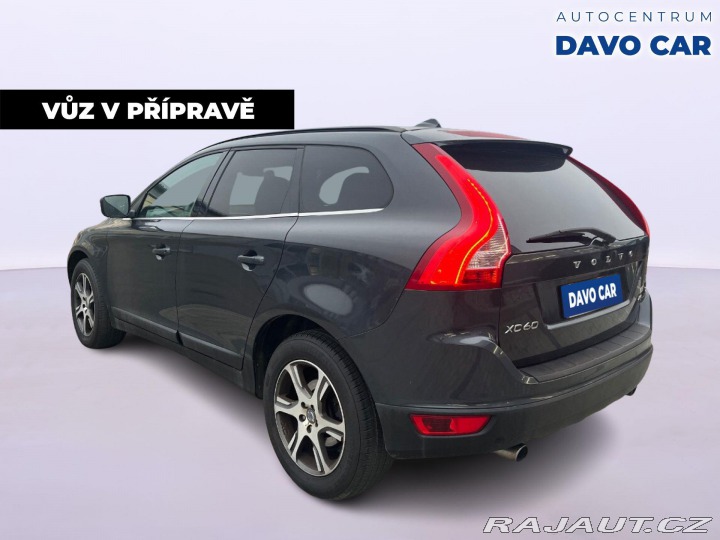 Volvo XC60 2,4 D5 158kW AWD Momentum 2012