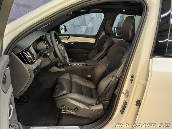 Volvo XC90 B5 AWD BLACK EDITION PLUS 2026