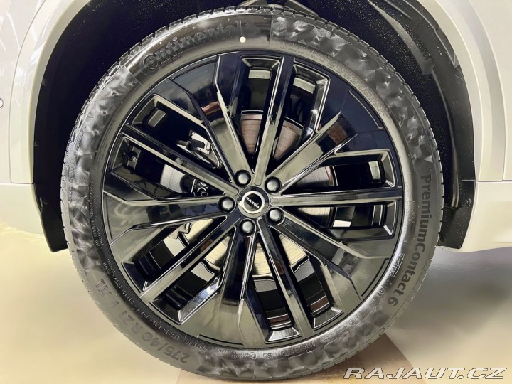 Volvo XC90 B5 AWD BLACK EDITION PLUS 2026