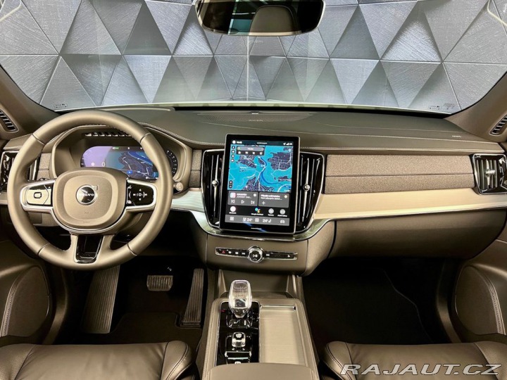 Volvo XC90 B5 AWD BLACK EDITION PLUS 2026