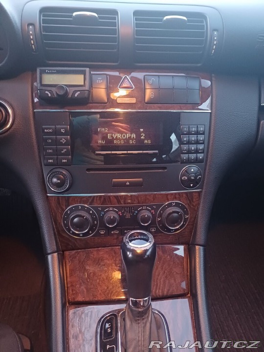 Mercedes-Benz C 2,2   Prodej 2005