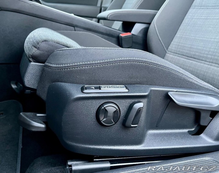 Volkswagen Passat 2,0   B8 r line 110kw DSG 2022