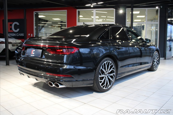 Audi S8 V8 TFSi 420kW quattro Nez 2021