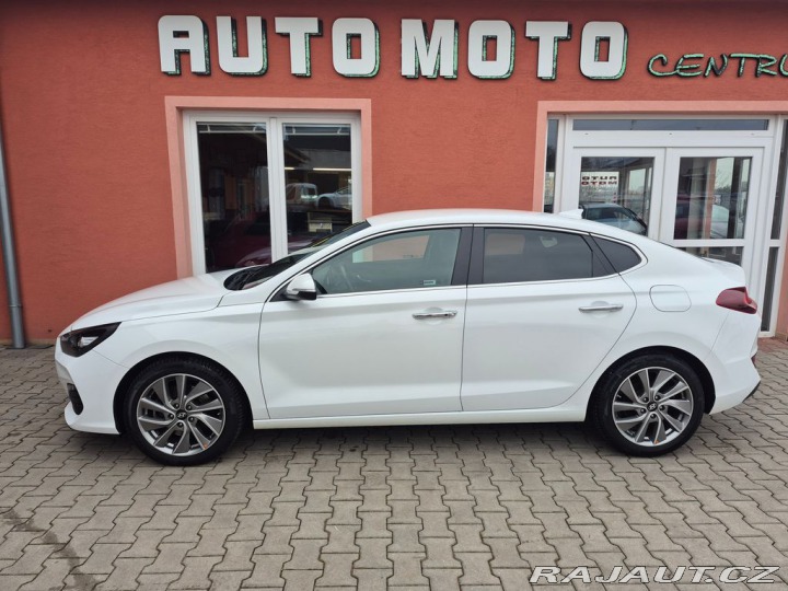 Hyundai i30 1.4i Fastback 103 kW 2018
