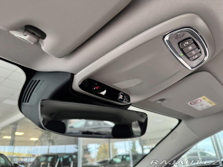 Volvo V60 D4 Aut*140kW*LED*KeyLess* 2019