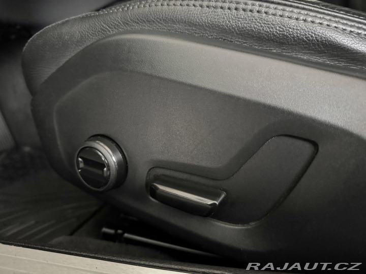 Volvo V60 D4 Aut*140kW*LED*REZERVAC 2019