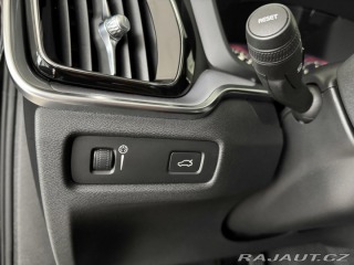 Volvo V60 D4 Aut*140kW*LED*KeyLess* 2019