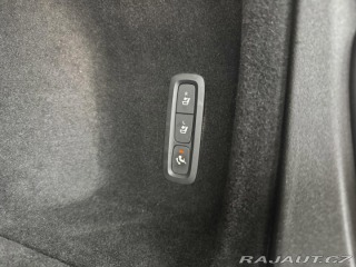 Volvo V60 D4 Aut*140kW*LED*KeyLess* 2019