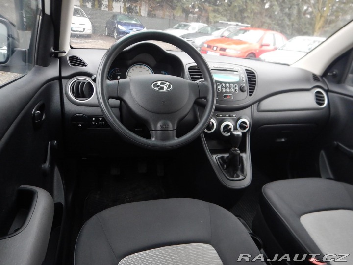 Hyundai i10 1.1i, SERVO 2010