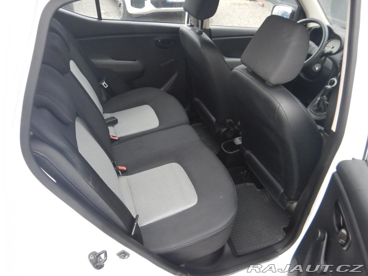 Hyundai i10 1.1i, SERVO 2010