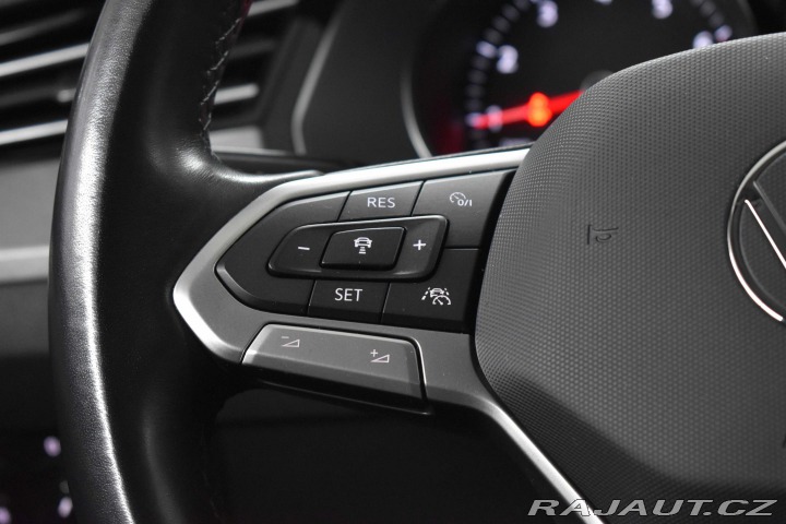 Volkswagen Passat 1.5 TSI BUSINESS*ACC*DPH* 2022