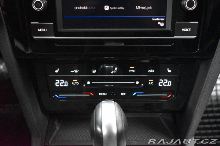 Volkswagen Passat 1.5 TSI BUSINESS*ACC*DPH* 2022