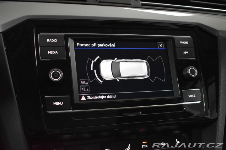 Volkswagen Passat 1.5 TSI BUSINESS*ACC*DPH* 2022