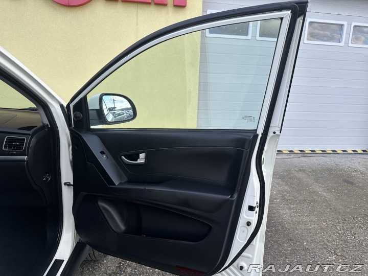 SsangYong Korando 2.0XDi 4x4/1MAJ/129kW/Výh 2012