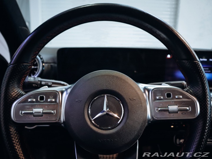 Mercedes-Benz A A 200 AMG 2022