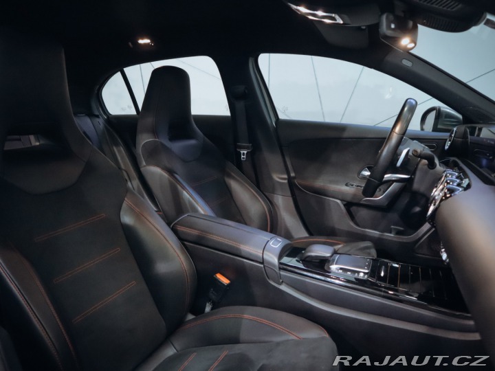 Mercedes-Benz A A 200 AMG 2022