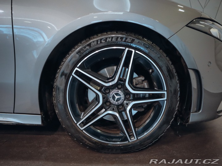 Mercedes-Benz A A 200 AMG 2022