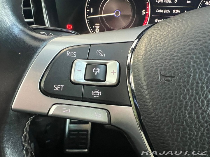 Volkswagen Touareg R-line  210kW Tažné 2020