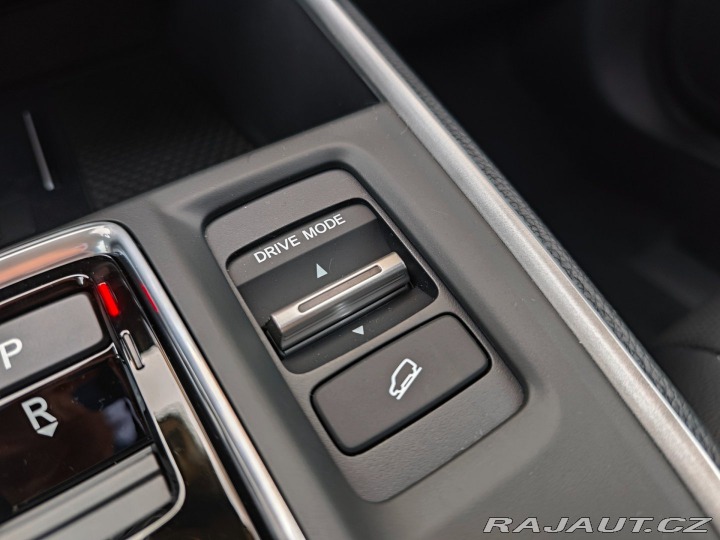 Honda CR-V 2.0 eHEV ADVANCE 4WD REZE 2025