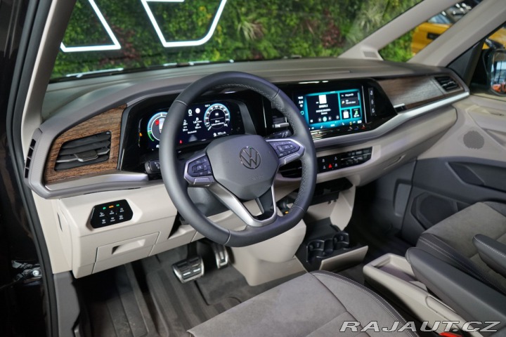 Volkswagen Multivan 1.5TSI*PHEV*4M*STYLE*DCC* 2026