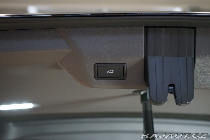 Volkswagen Multivan 1.5TSI*PHEV*4M*STYLE*DCC* 2026