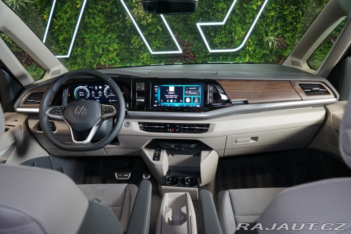 Volkswagen Multivan 1.5TSI*PHEV*4M*STYLE*DCC* 2026