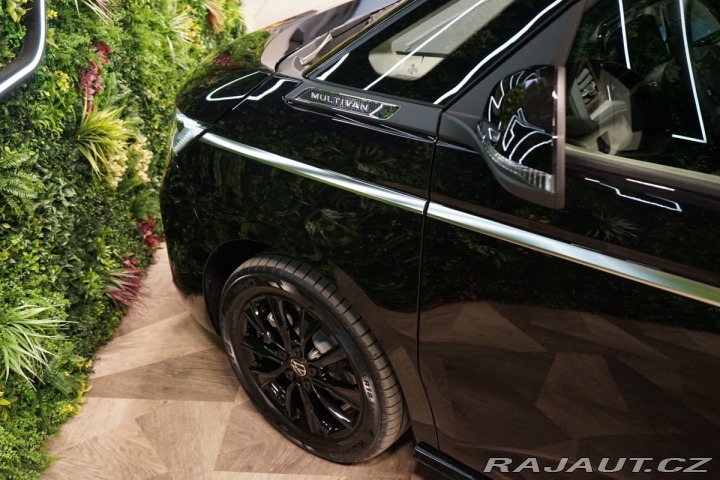 Volkswagen Multivan 1.5TSI*PHEV*4M*STYLE*DCC* 2026