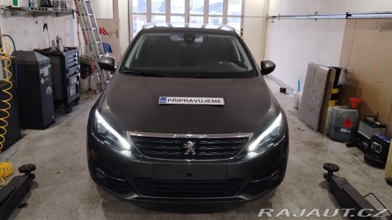 Peugeot 308 1,5 BlueHDI 96 kW Navi VŮ