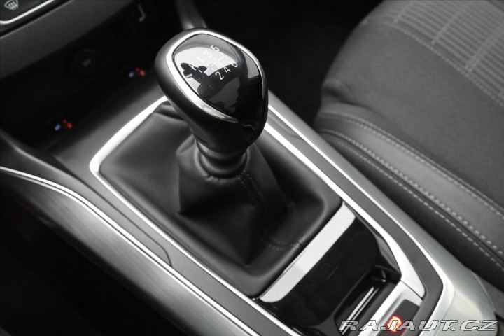 Peugeot 308 1,5 BlueHDI 96 kW Navi Zá 2020