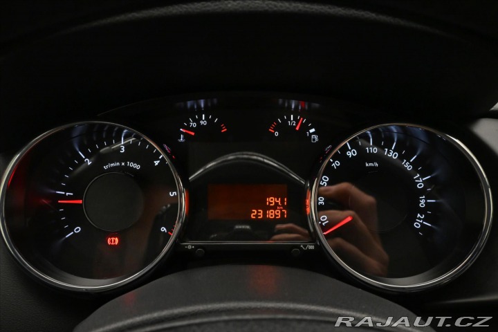 Peugeot 3008 1,6 HDI 82 kW Tažné zaříz 2012