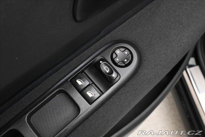 Peugeot 3008 1,6 HDI 82 kW Tažné zaříz 2012