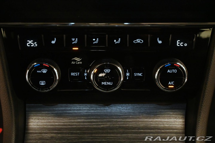 Škoda Superb 1,4 TSI iV 160 kW Style Z 2021