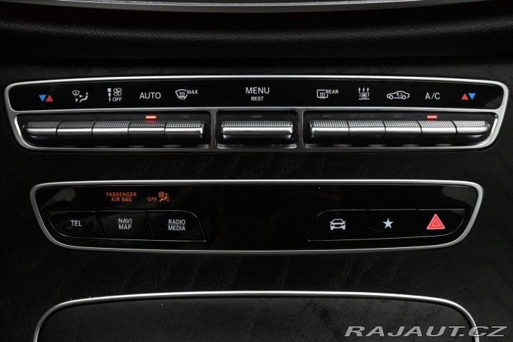 Mercedes-Benz E 2,0 300de 225 kW AMG Line 2021