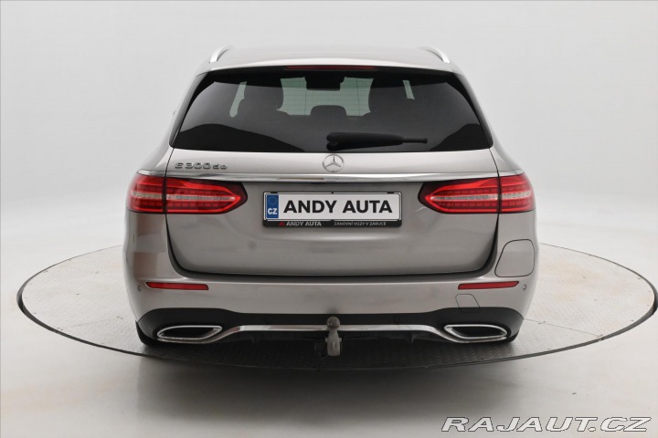 Mercedes-Benz E 2,0 300de 225 kW AMG Line 2021