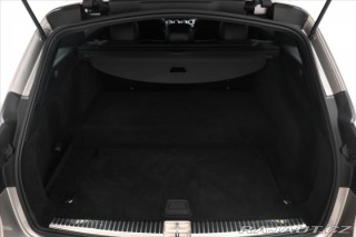 Mercedes-Benz E 2,0 300de 225 kW AMG Line 2021