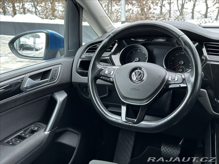 Volkswagen Touran 1,4 TSI 150PS Highline D 2015