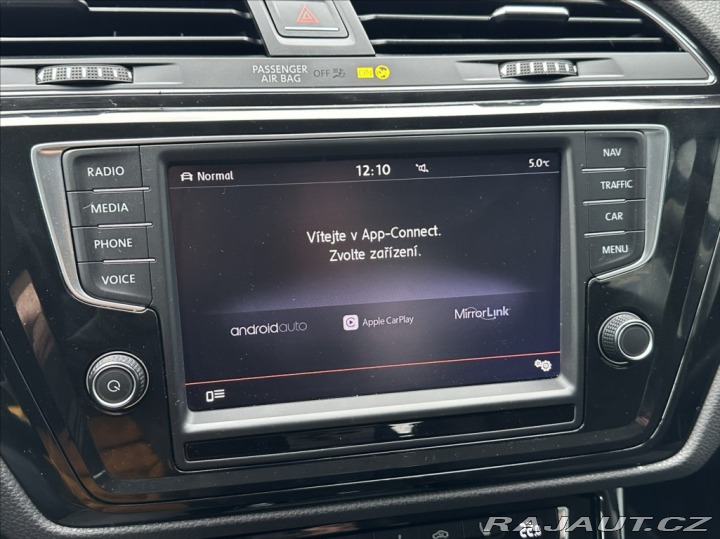 Volkswagen Touran 1,4 TSI 150PS Highline D 2015