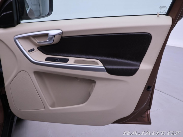 Volvo XC60 2,4 D3 120kW Aut. AWD Sum 2011