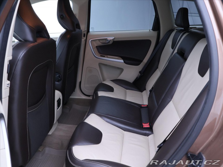 Volvo XC60 2,4 D3 120kW AWD AT Summu 2011