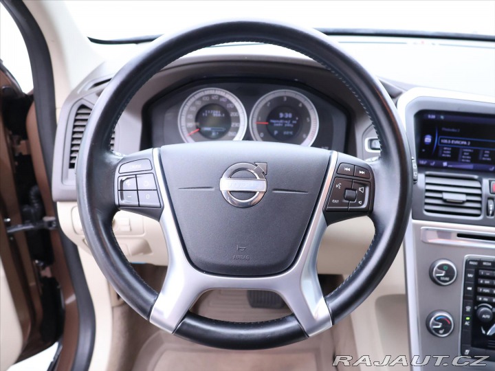 Volvo XC60 2,4 D3 120kW AWD AT Summu 2011