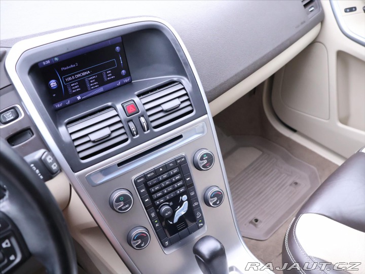 Volvo XC60 2,4 D3 120kW Aut. AWD Sum 2011