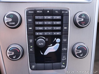 Volvo XC60 2,4 D3 120kW AWD AT Summu 2011