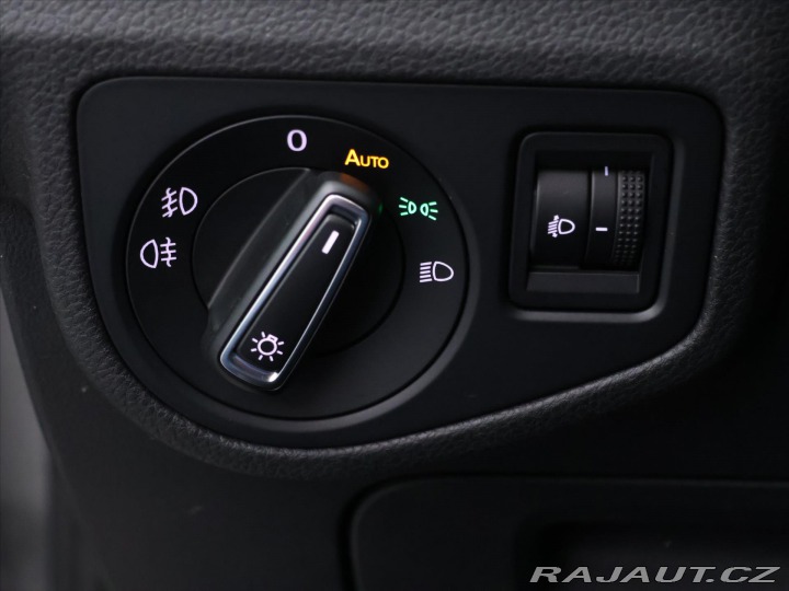 Volkswagen Ostatní modely 1,2 TSI 63kW Lounge 1.Maj 2015