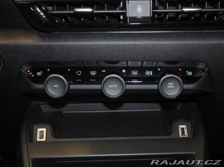 Citroën C4 1,2 PT 96kW AT Shine Pano 2023