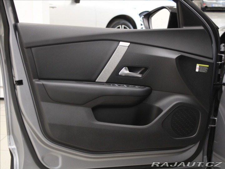 Citroën C4 1,2 PT 96kW AT Max 30tkm. 2024